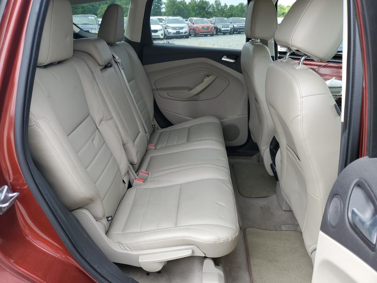 1FMCU0JX8EUE10537 2014 Ford Escape Titanium