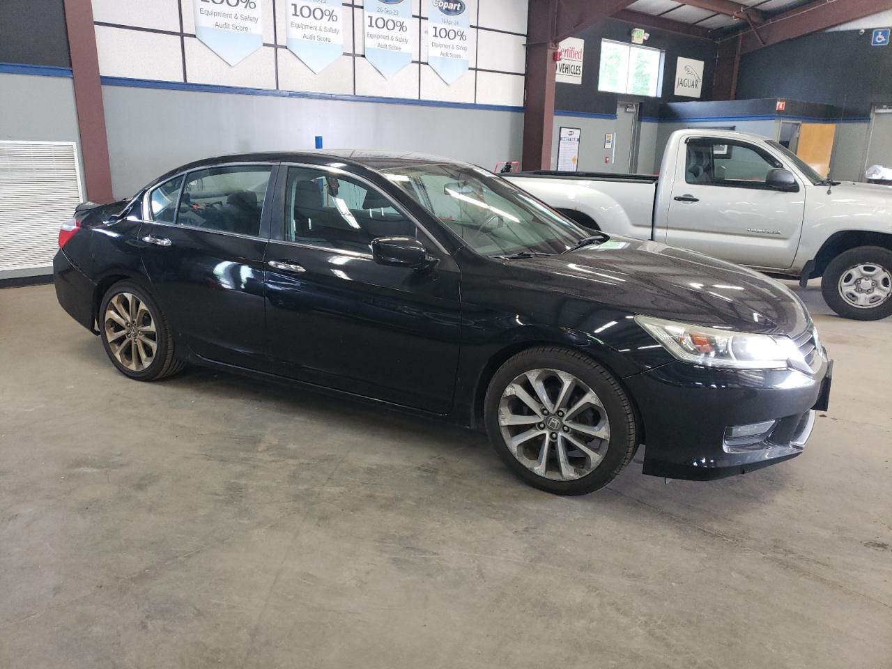 1HGCR2F55FA074228 2015 Honda Accord Sport