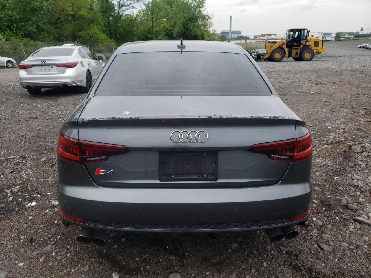 WAUB4AF40JA132942 2018 Audi S4 Premium Plus