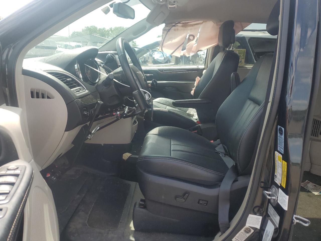 2C4RC1CG9GR119131 2016 Chrysler Town & Country Touring L