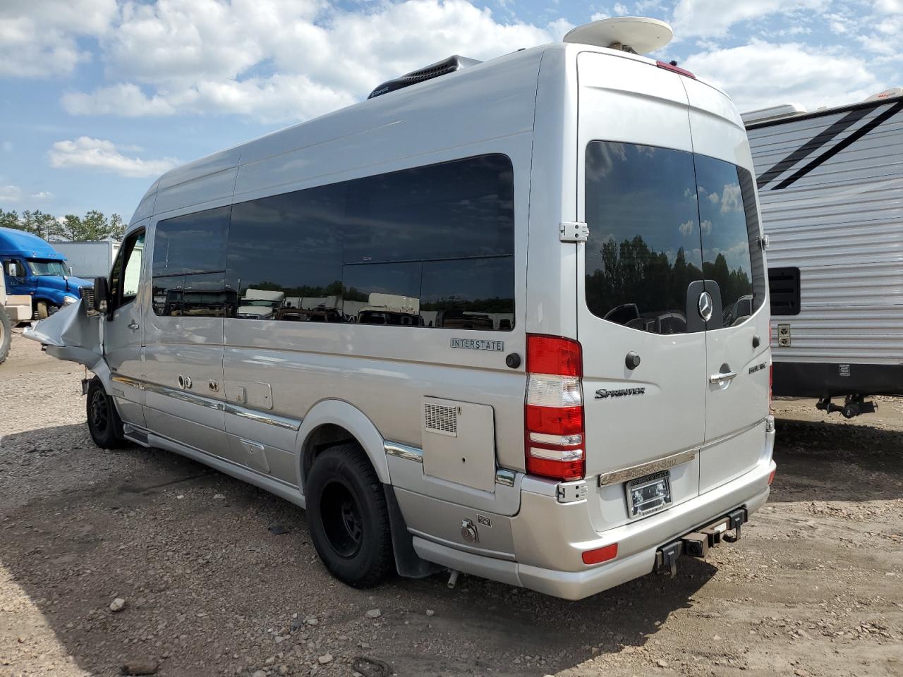 Lot #2615104347 2011 MERCEDES-BENZ SPRINTER 3