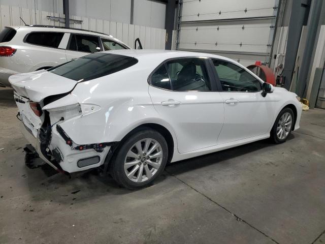 2018 Toyota Camry L VIN: 4T1B11HK4JU522072 Lot: 54802494