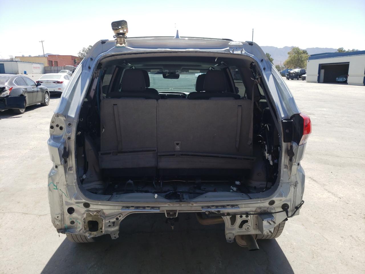 5TDKZRFH3JS539632 2018 Toyota Highlander Se