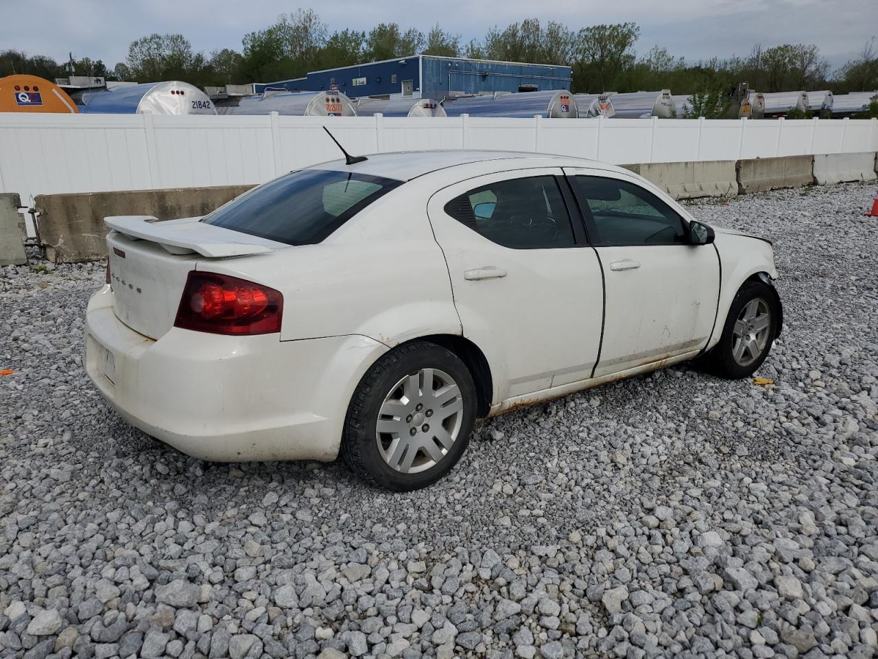 1B3BD4FB2BN501637 2011 Dodge Avenger Express