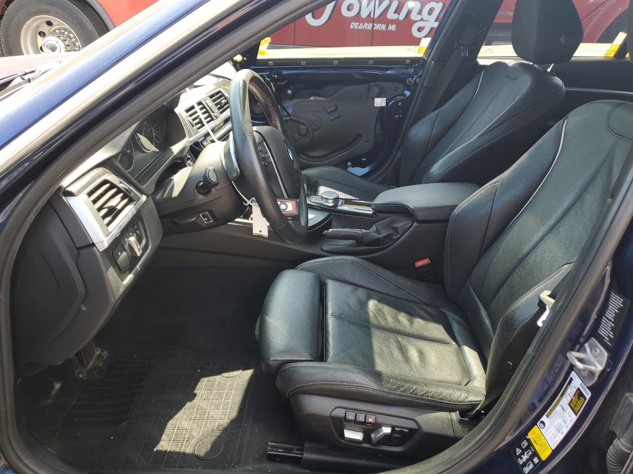 WBA8D9C36HA011945 2017 BMW 330 Xi