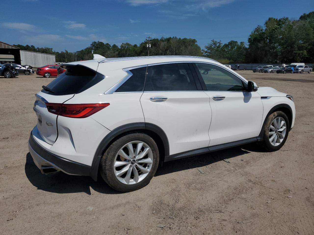 3PCAJ5M19KF106940 2019 Infiniti Qx50 Essential