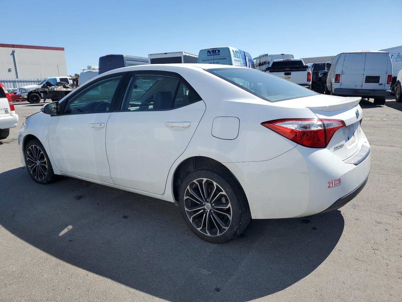 2014 Toyota Corolla L vin: 5YFBURHE0EP104387