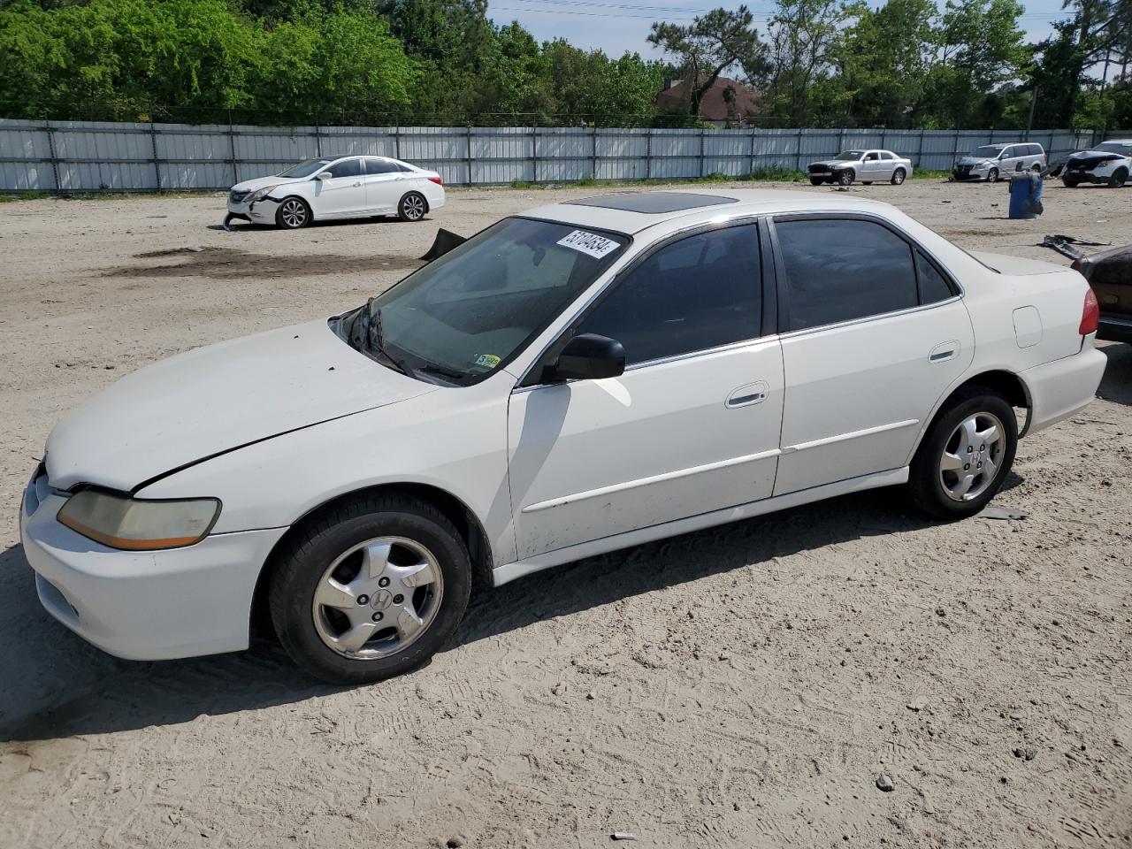 1HGCG5657WA094052 1998 Honda Accord Ex