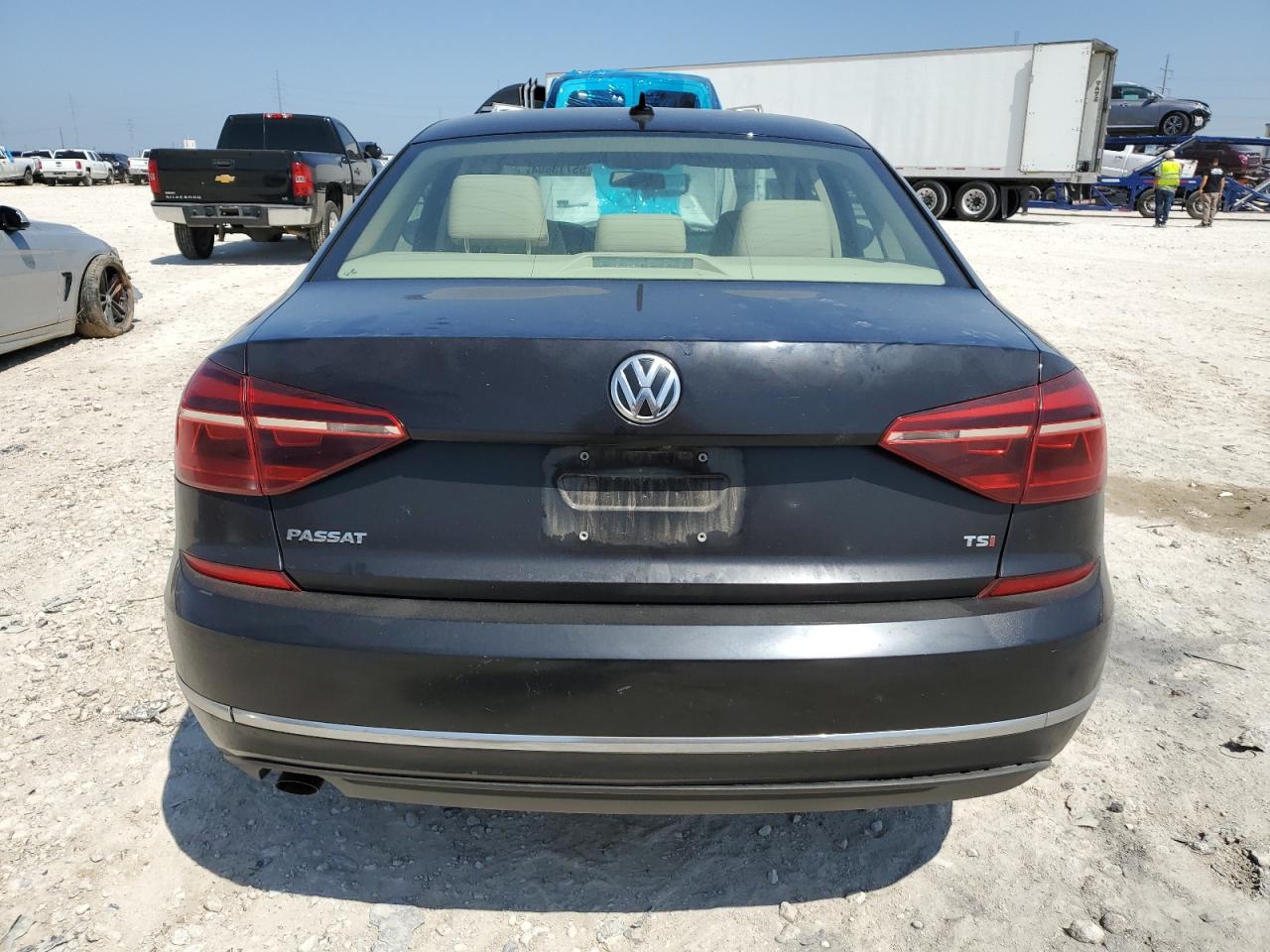 1VWLA7A34KC014154 2019 Volkswagen Passat Wolfsburg