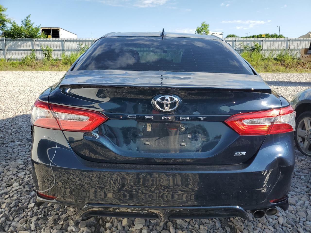 2019 Toyota Camry L vin: 4T1B11HK0KU696691