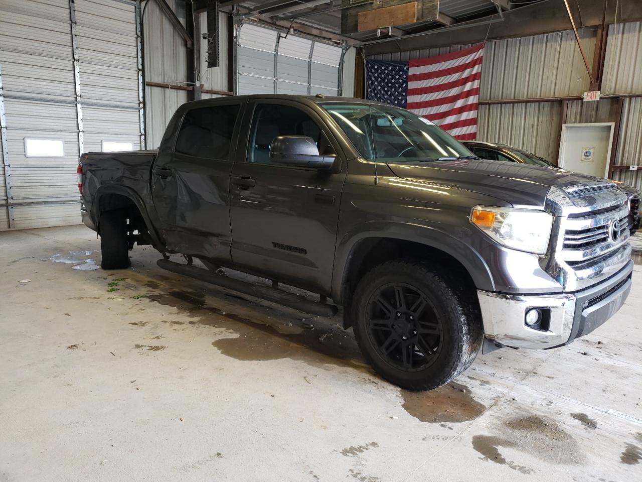 5TFDW5F11HX651993 TOYOTA TUNDRA 2017