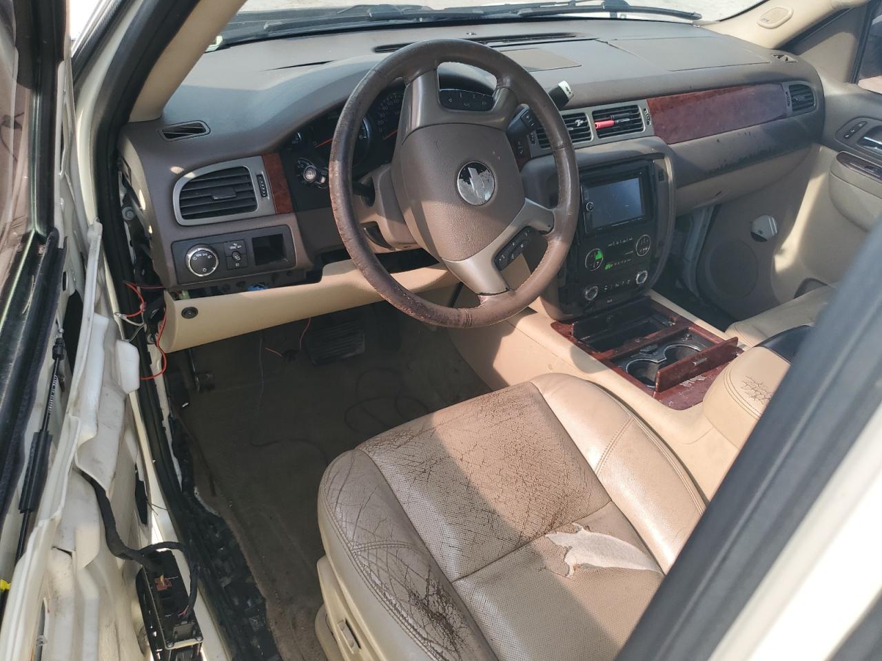 1GNSCCE0XDR235671 2013 Chevrolet Tahoe C1500 Ltz