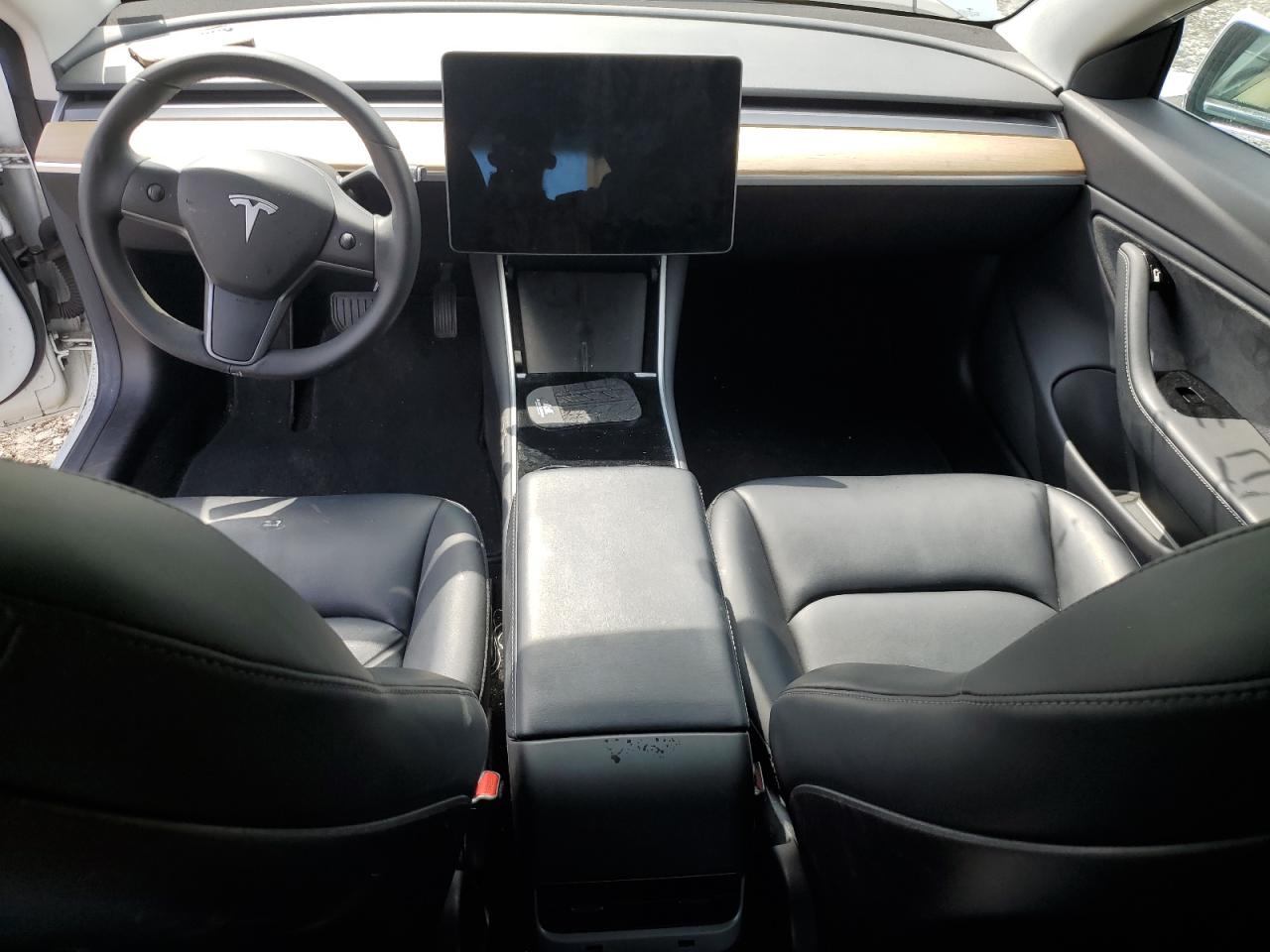 5YJ3E1EB8KF511569 2019 Tesla Model 3