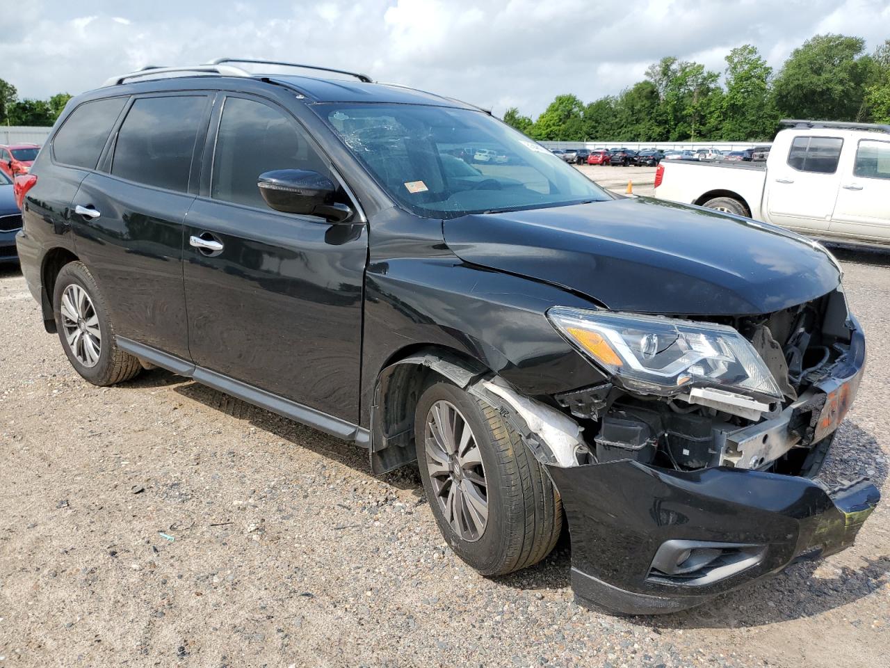 5N1DR2MN7JC679379 2018 Nissan Pathfinder S