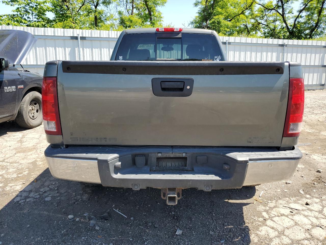 1GTR2VE30BZ142378 2011 GMC Sierra K1500 Sle