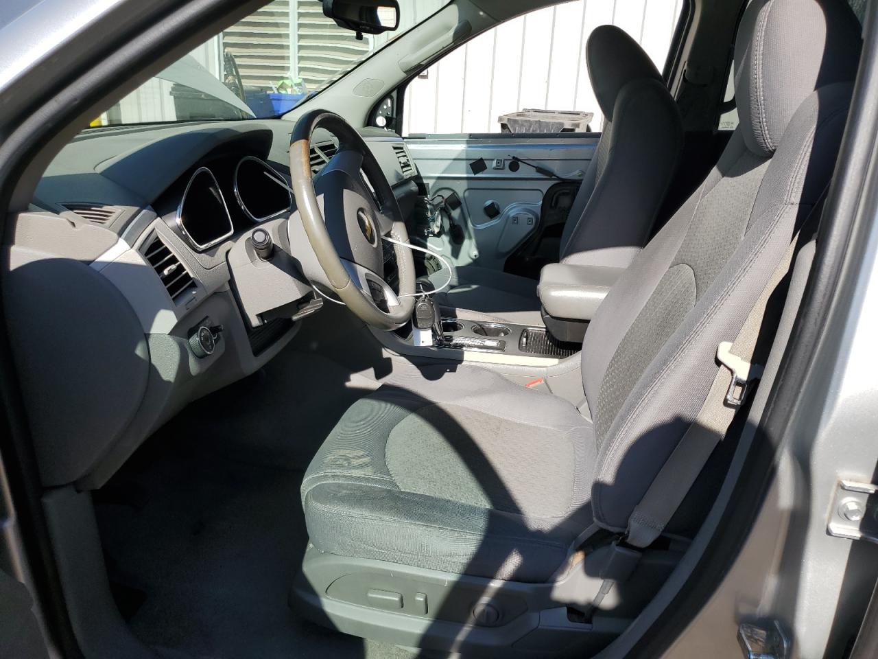 1GNLRFED9AJ262538 2010 Chevrolet Traverse Lt