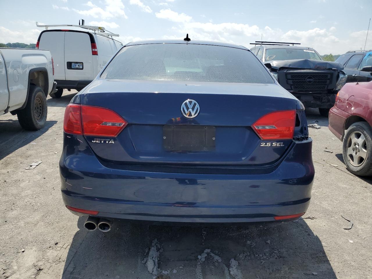 3VWLX7AJ5BM330657 2011 Volkswagen Jetta Sel