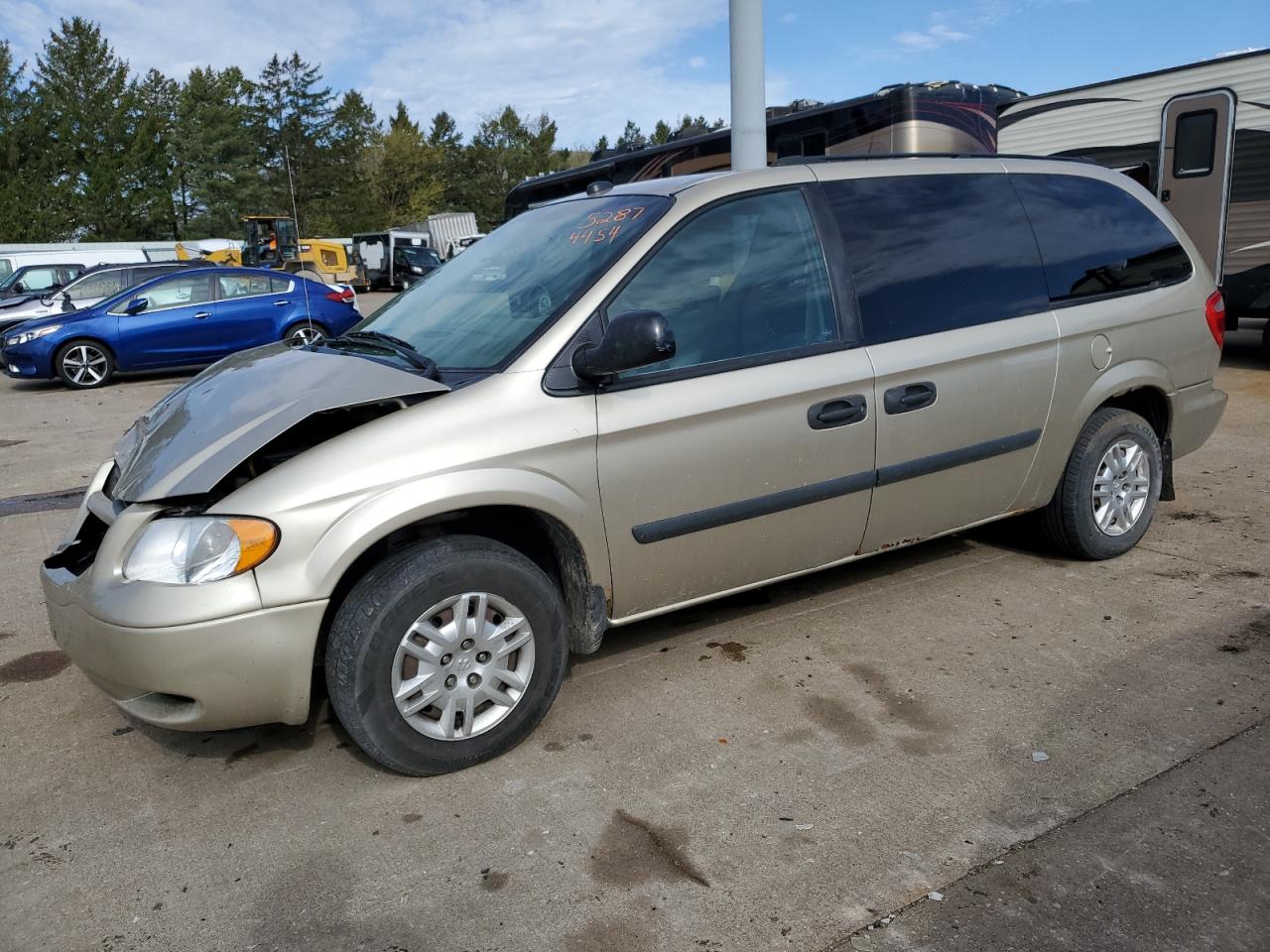 1D4GP24R65B422528 2005 Dodge Grand Caravan Se