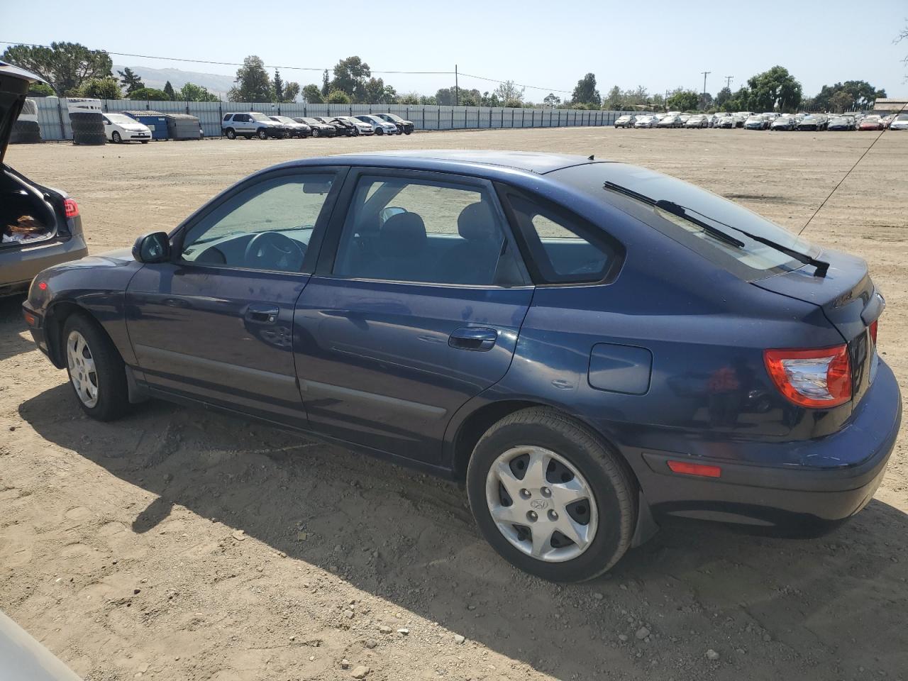 KMHDN56D05U135095 2005 Hyundai Elantra Gls