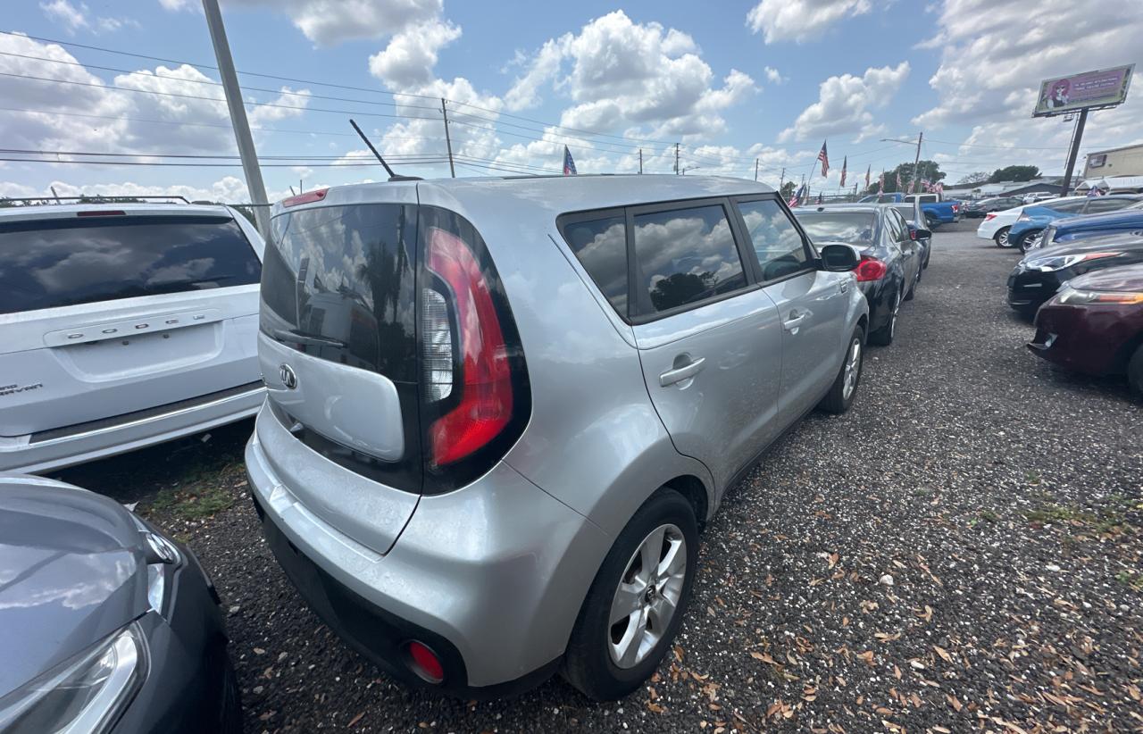 2019 Kia Soul vin: KNDJN2A29K7694585