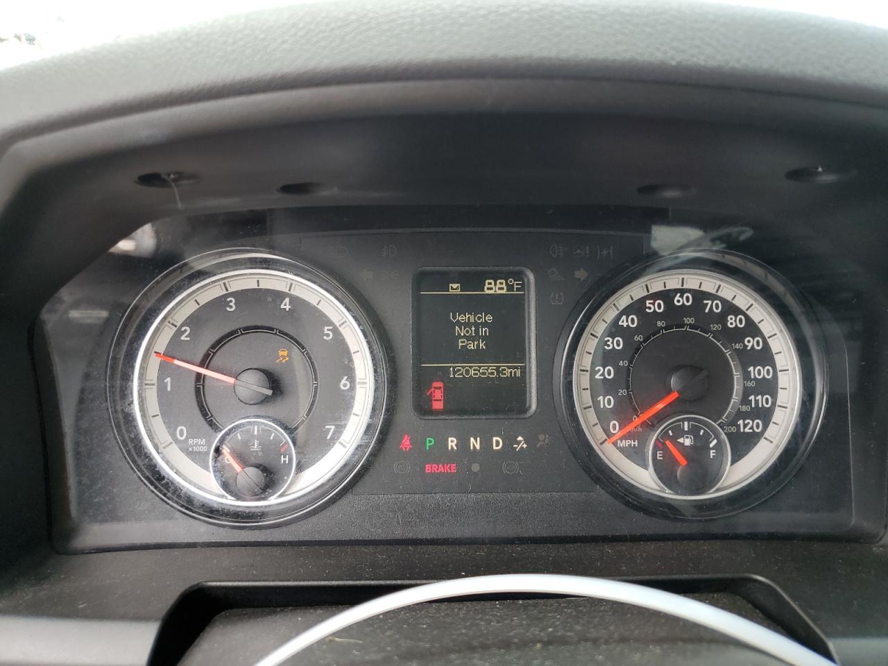 1C6RR7FG3KS685202 2019 Ram 1500 Classic Tradesman