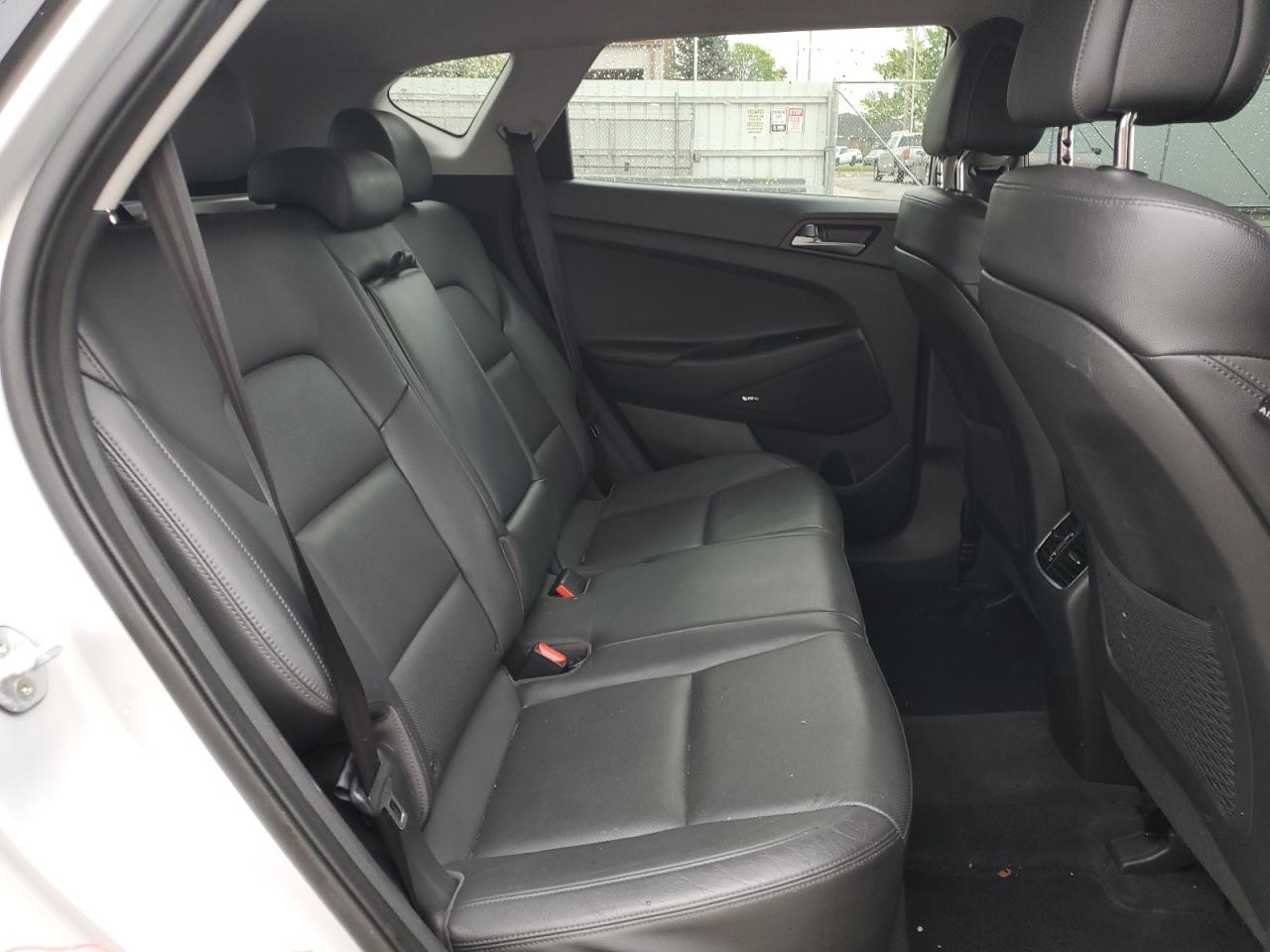 KM8J3CA40HU365468 2017 Hyundai Tucson Limited