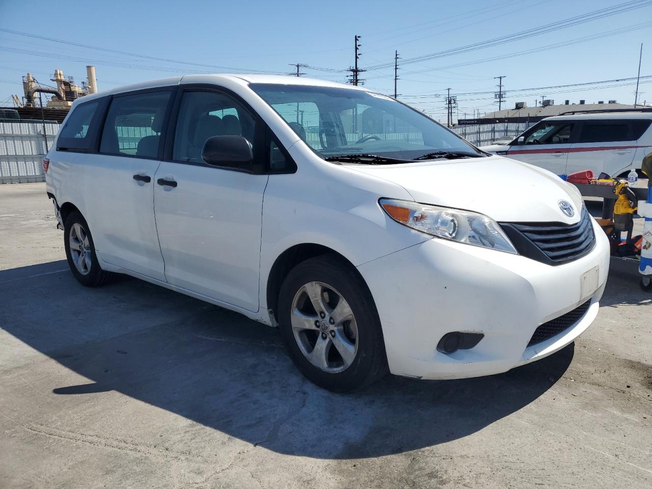 5TDZZ3DC4HS870149 2017 Toyota Sienna