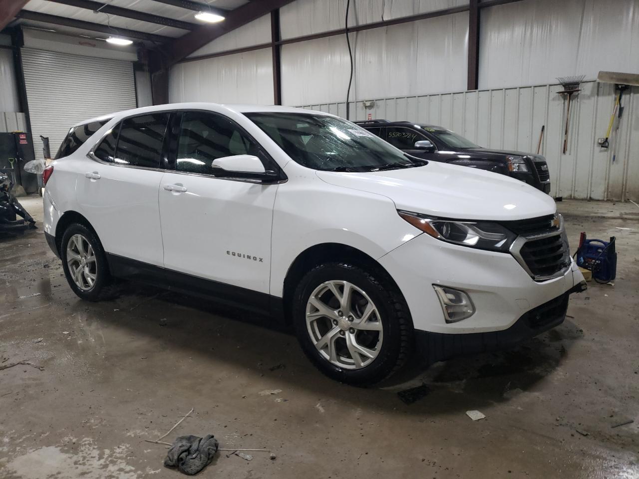 3GNAXTEX1JS530213 2018 Chevrolet Equinox Lt