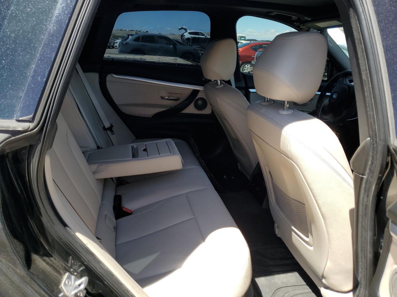 WBA3X9C55GD869357 2016 BMW 335 Xigt