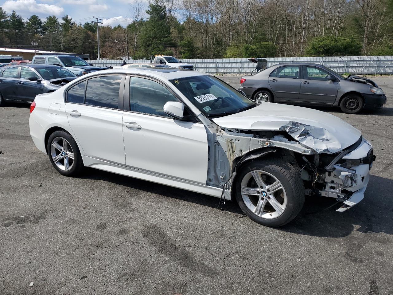 2013 BMW 328 Xi Sulev vin: WBA3B5G58DNS00927