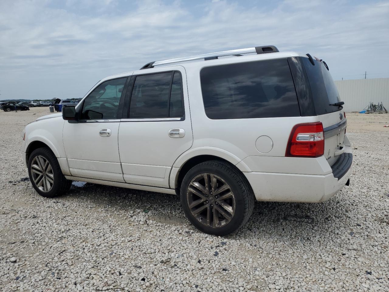 1FMJU2AT4HEA14121 FORD EXPEDITION 2017