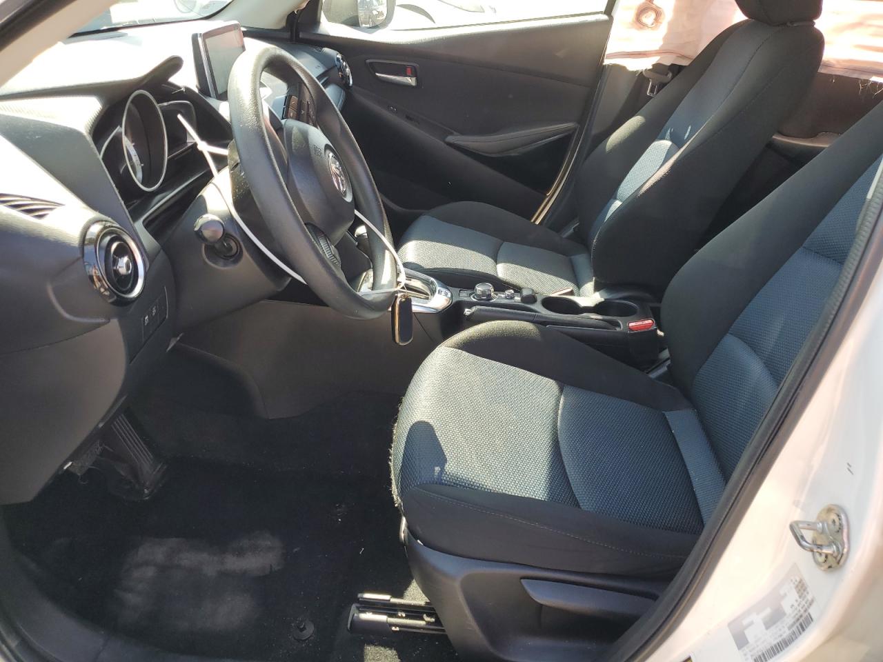 2018 Toyota Yaris Ia vin: 3MYDLBYV9JY307356