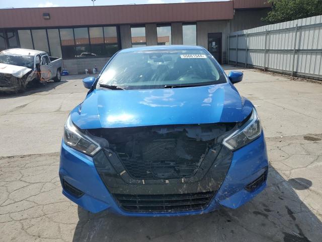  NISSAN VERSA 2021 Granatowy
