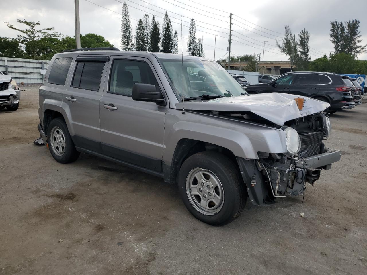 1C4NJPBB1FD431068 2015 Jeep Patriot Sport