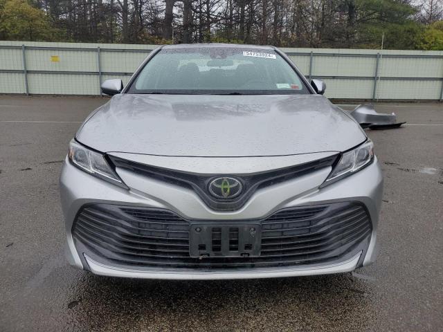  TOYOTA CAMRY 2018 Silver