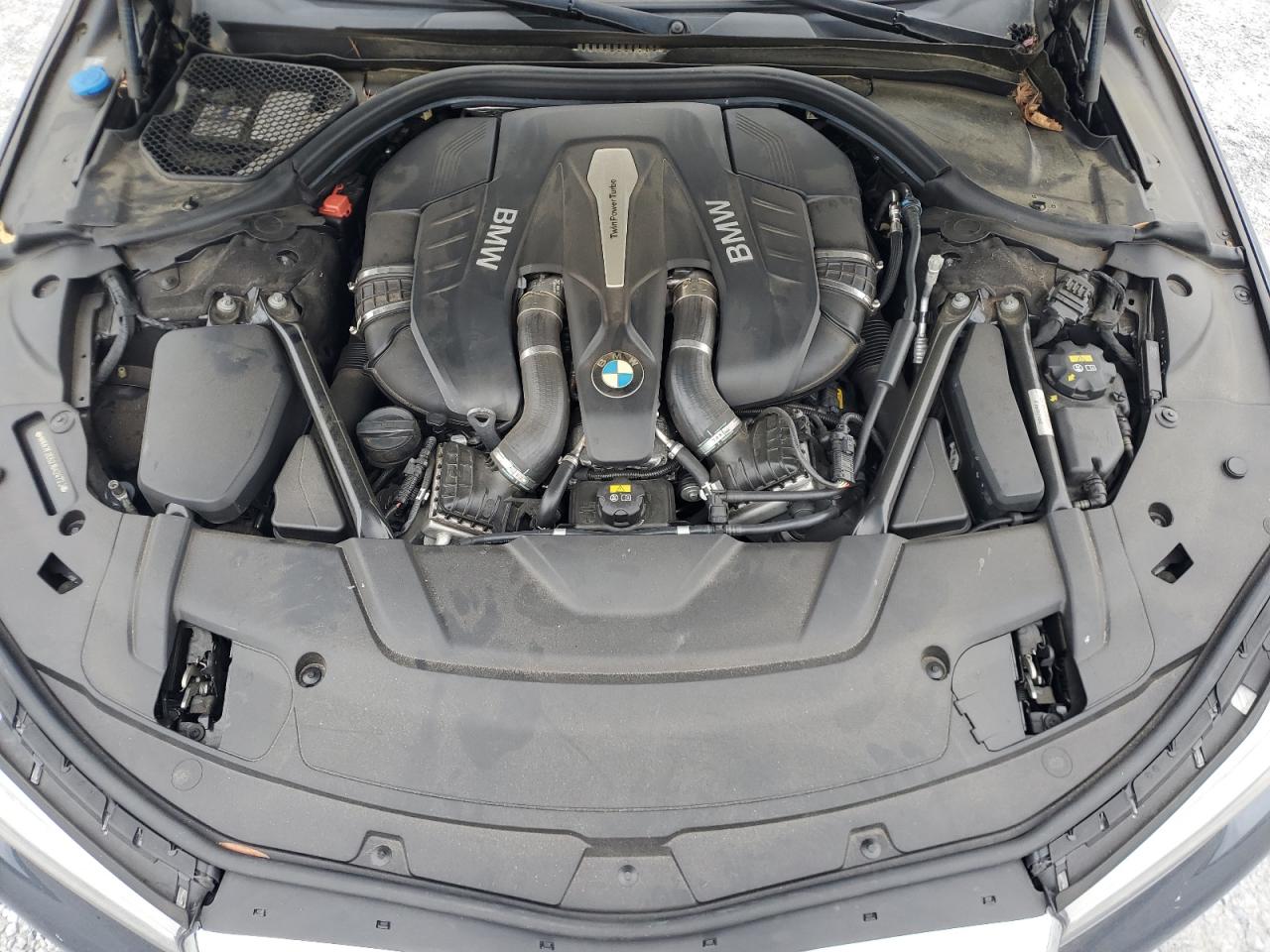 WBA7F2C52JG424723 2018 BMW 750 Xi