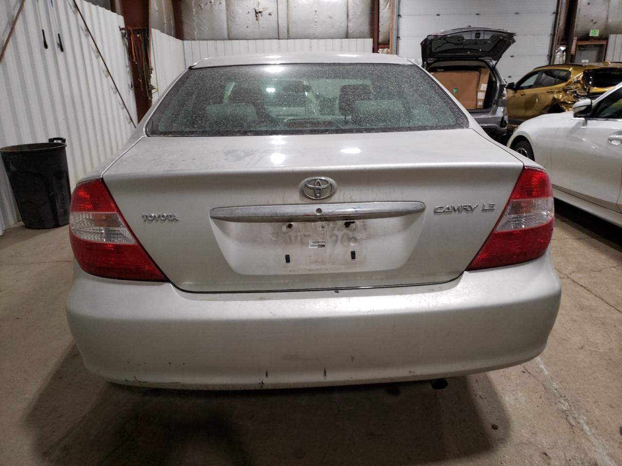 4T1BE32K74U907610 2004 Toyota Camry Le