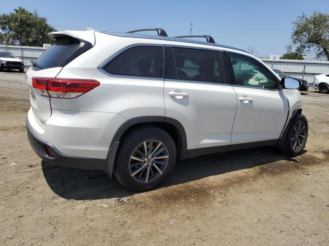 2019 Toyota Highlander Se VIN: 5TDJZRFH8KS596888 Lot: 54910164