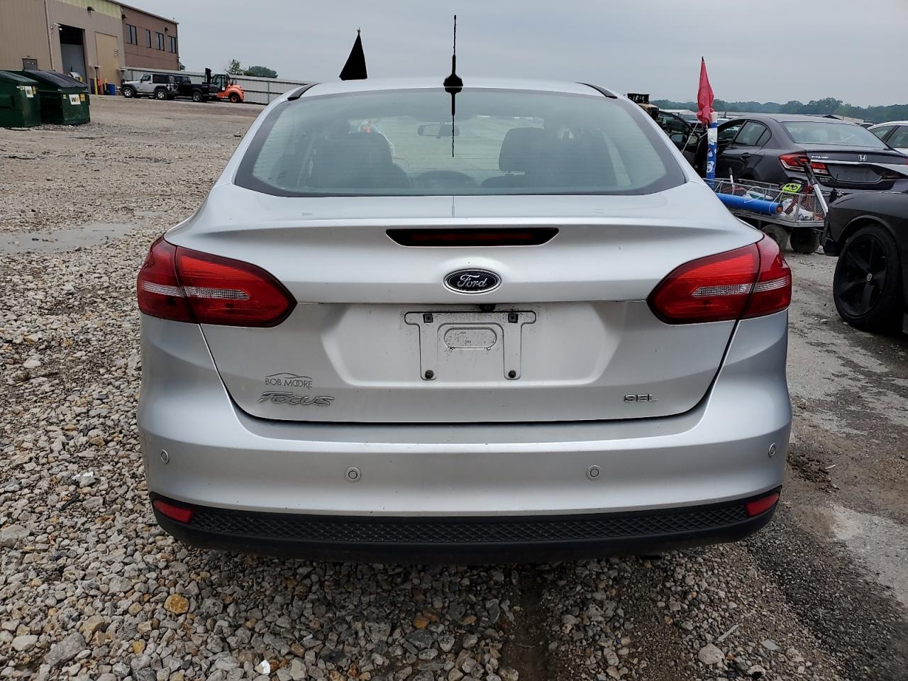 2017 Ford Focus Sel vin: 1FADP3H26HL248404