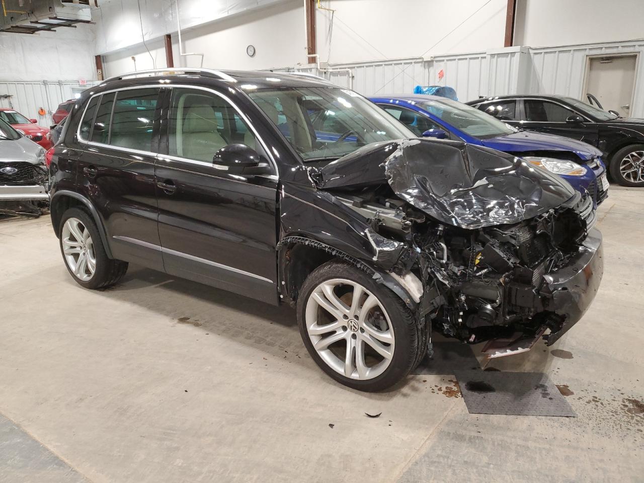 WVGBV7AX4GW616074 2016 Volkswagen Tiguan S