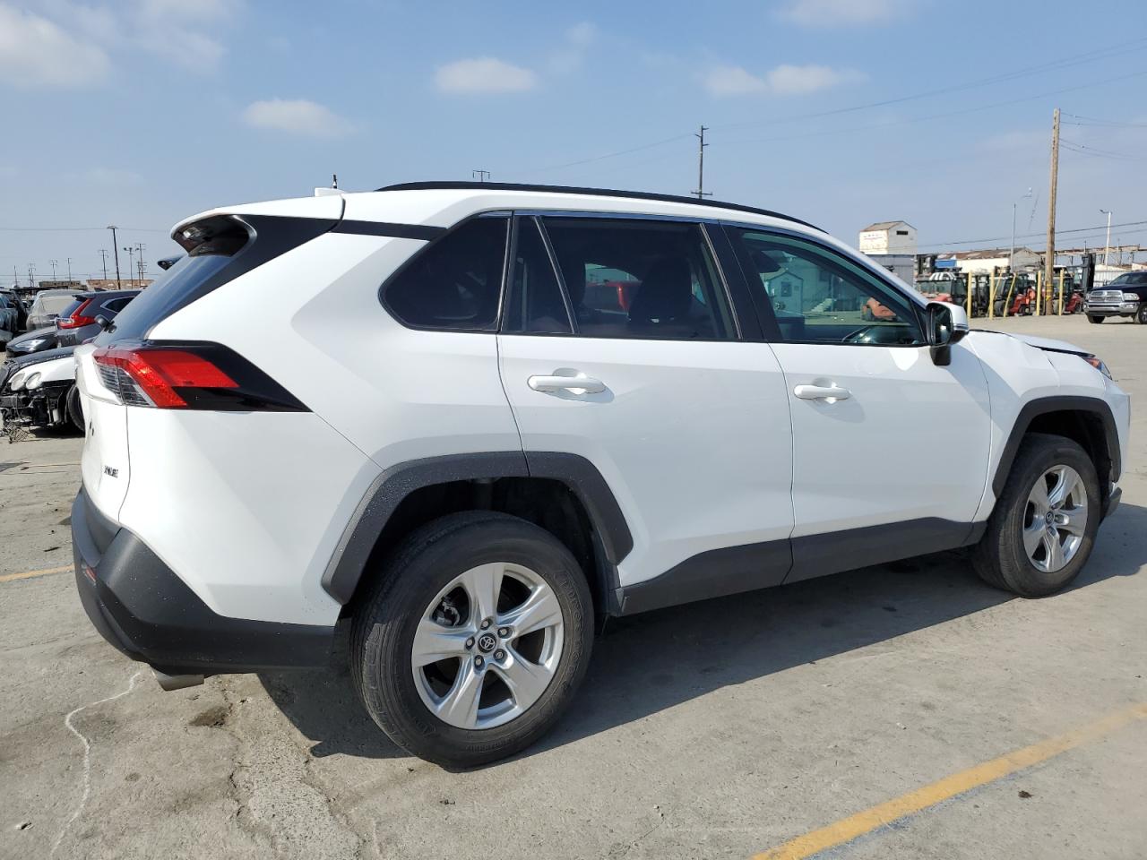 2020 Toyota Rav4 Xle vin: 2T3W1RFV0LW085002