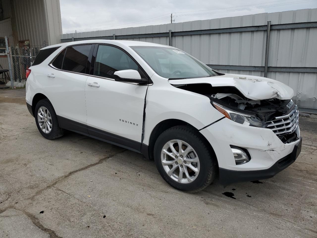 3GNAXJEV9JS545013 2018 Chevrolet Equinox Lt