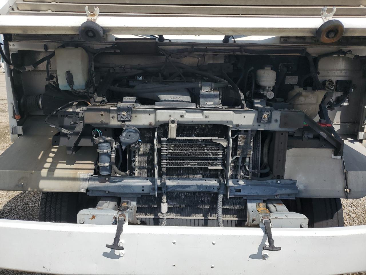 1FCLE49LX8DA77871 2008 Ford Econoline E450 Super Duty Commercial Stripped Chassis