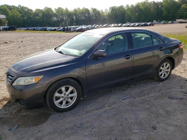 Lot #2507819723 2011 TOYOTA CAMRY BASE salvage car