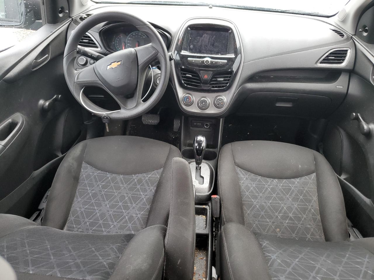 KL8CB6SA4KC701585 2019 Chevrolet Spark Ls