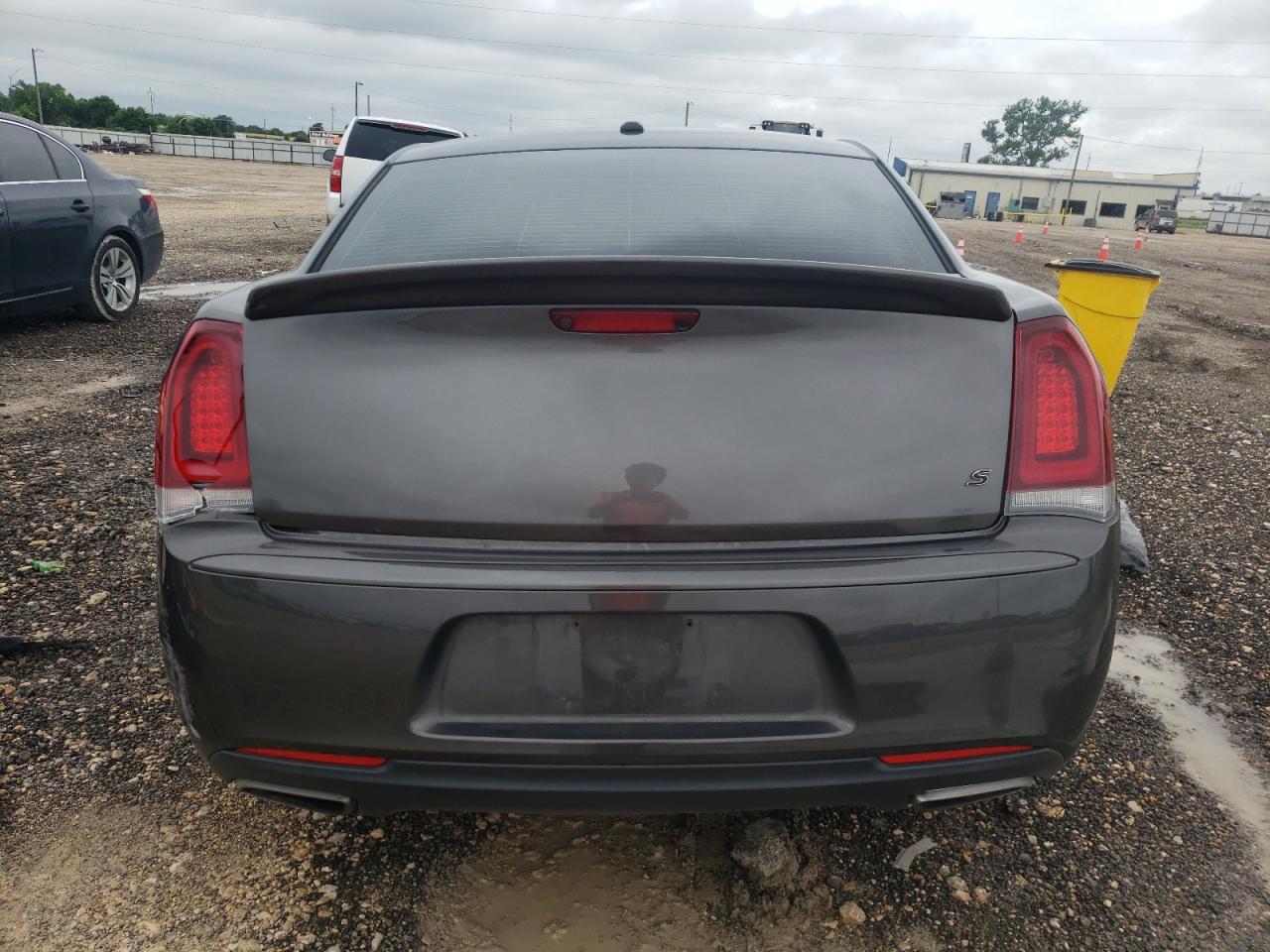 2C3CCABGXHH645366 2017 Chrysler 300 S