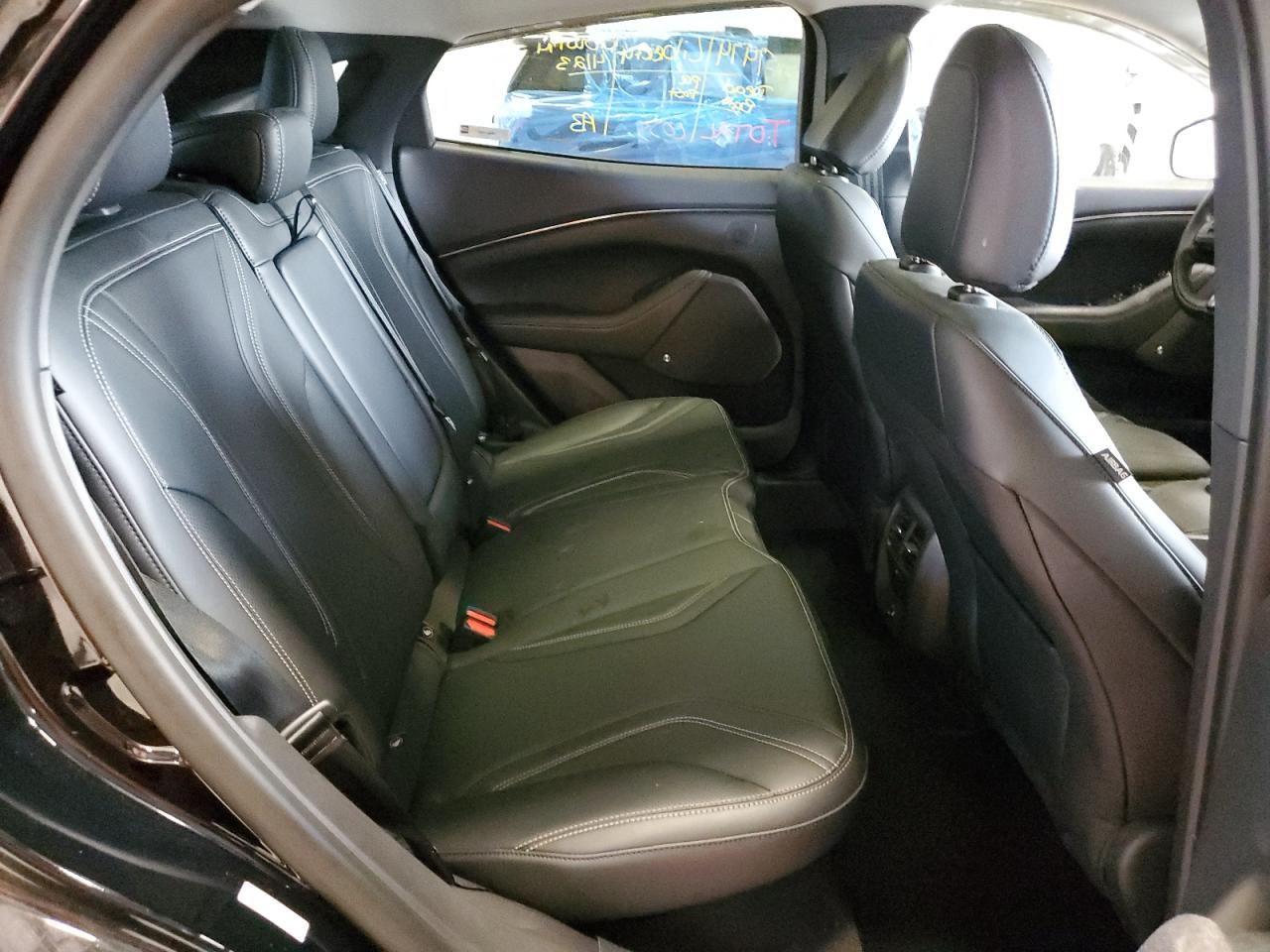 3FMTK3SS9NMA58213 2022 Ford Mustang Mach-E Premium