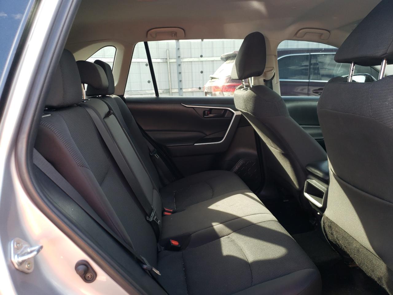 2T3F1RFV4MW174122 2021 Toyota Rav4 Le