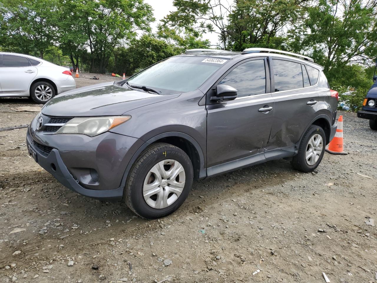 2T3ZFREV6FW152044 2015 Toyota Rav4 Le