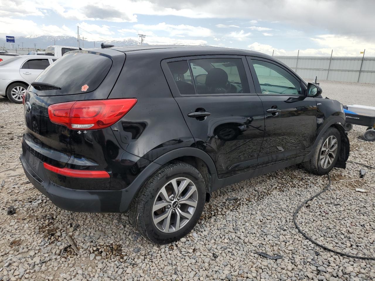 KNDPBCAC3G7880857 2016 Kia Sportage Lx